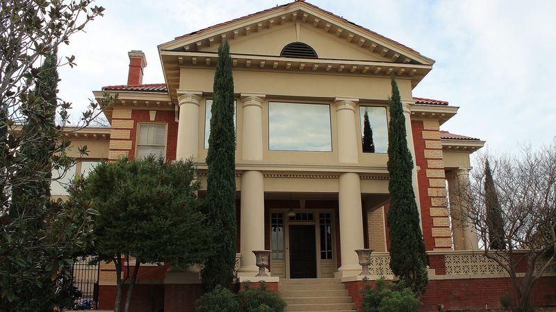 The Barclay-Bryan House, a historic stone and brick house in Temple