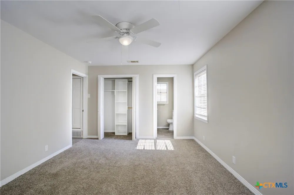 3401 Meadow Oaks Drive, photo 7 of 10